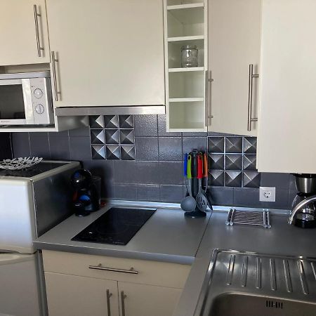 Tres Bel Appartement Entierement Renove إمبوريابرافا المظهر الخارجي الصورة