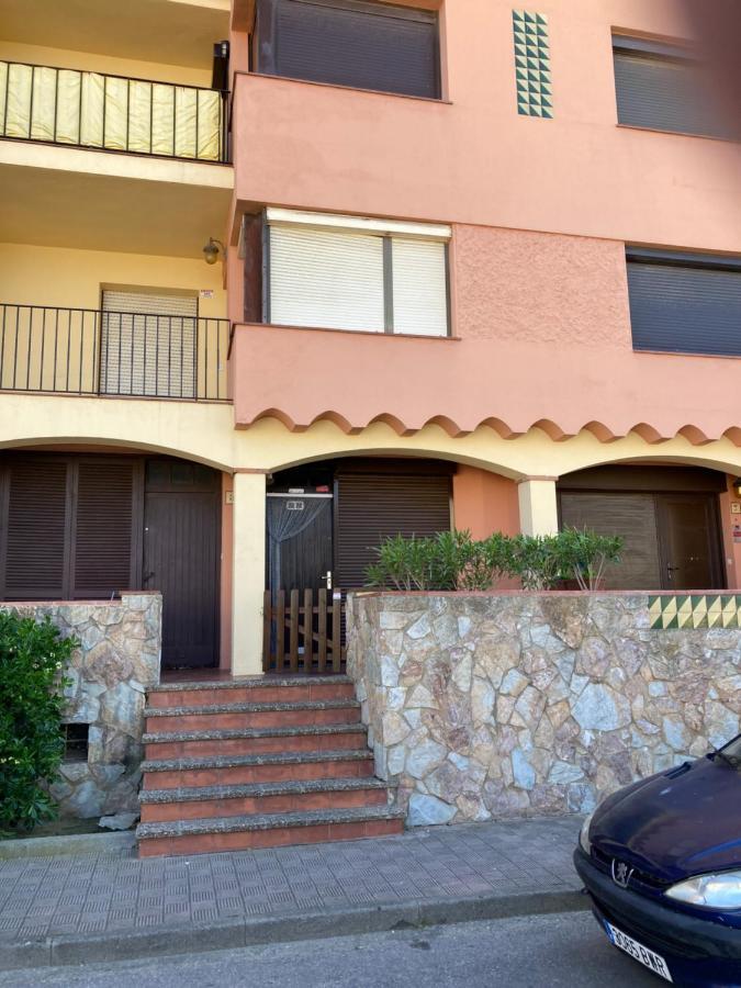 Tres Bel Appartement Entierement Renove إمبوريابرافا المظهر الخارجي الصورة