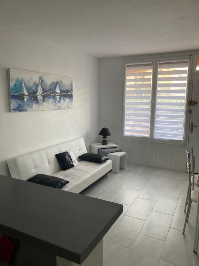 Tres Bel Appartement Entierement Renove إمبوريابرافا المظهر الخارجي الصورة