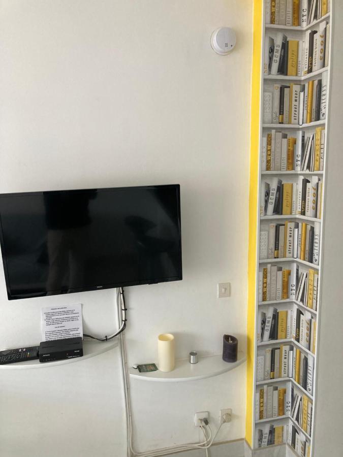 Tres Bel Appartement Entierement Renove إمبوريابرافا المظهر الخارجي الصورة