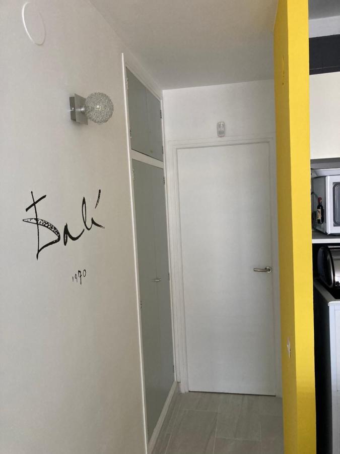 Tres Bel Appartement Entierement Renove إمبوريابرافا المظهر الخارجي الصورة